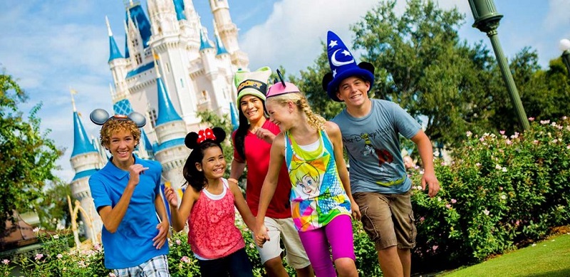Crianças e adolescentes na Disney