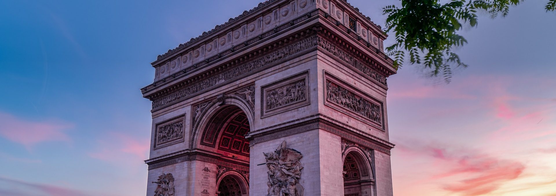 Vista do Arco do Triunfo em Paris