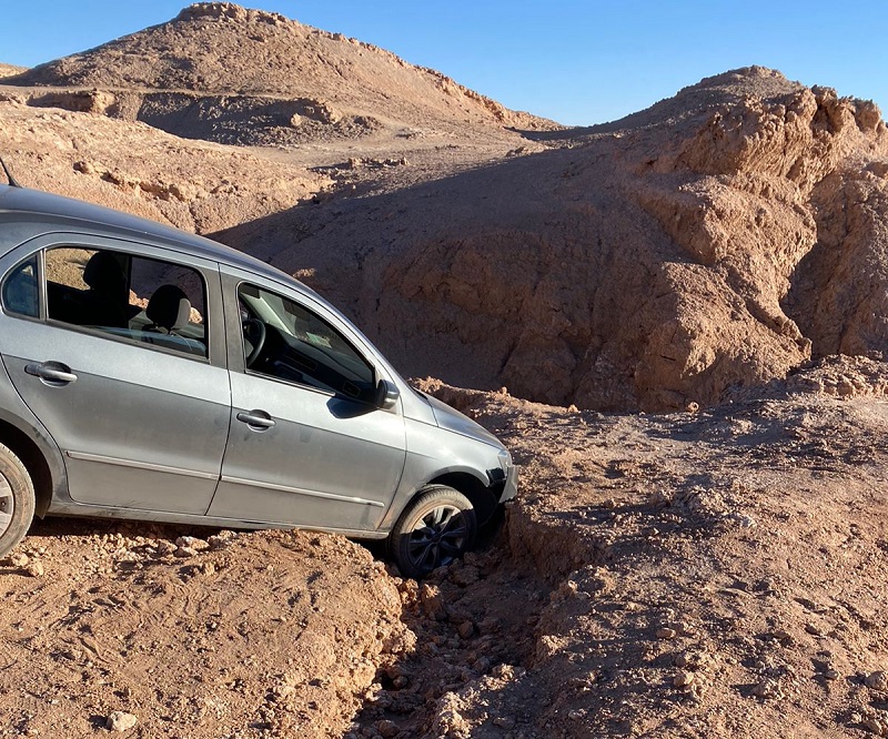 Carro atolado em San Pedro do Atacama