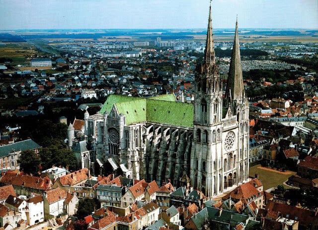 Vista da cidade de Chartres