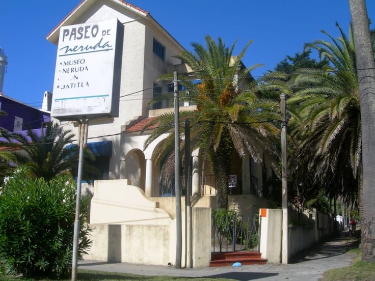 Paseo de Neruda em Punta del Este no Uruguai