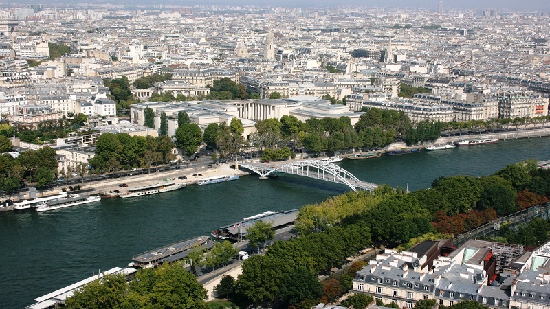 Passeio pelo Rio Sena em Paris