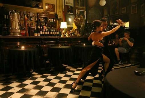 Interior do bar Tango Sur em El Calafate