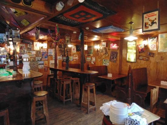 Interior do Bar Dublin em Ushuaia