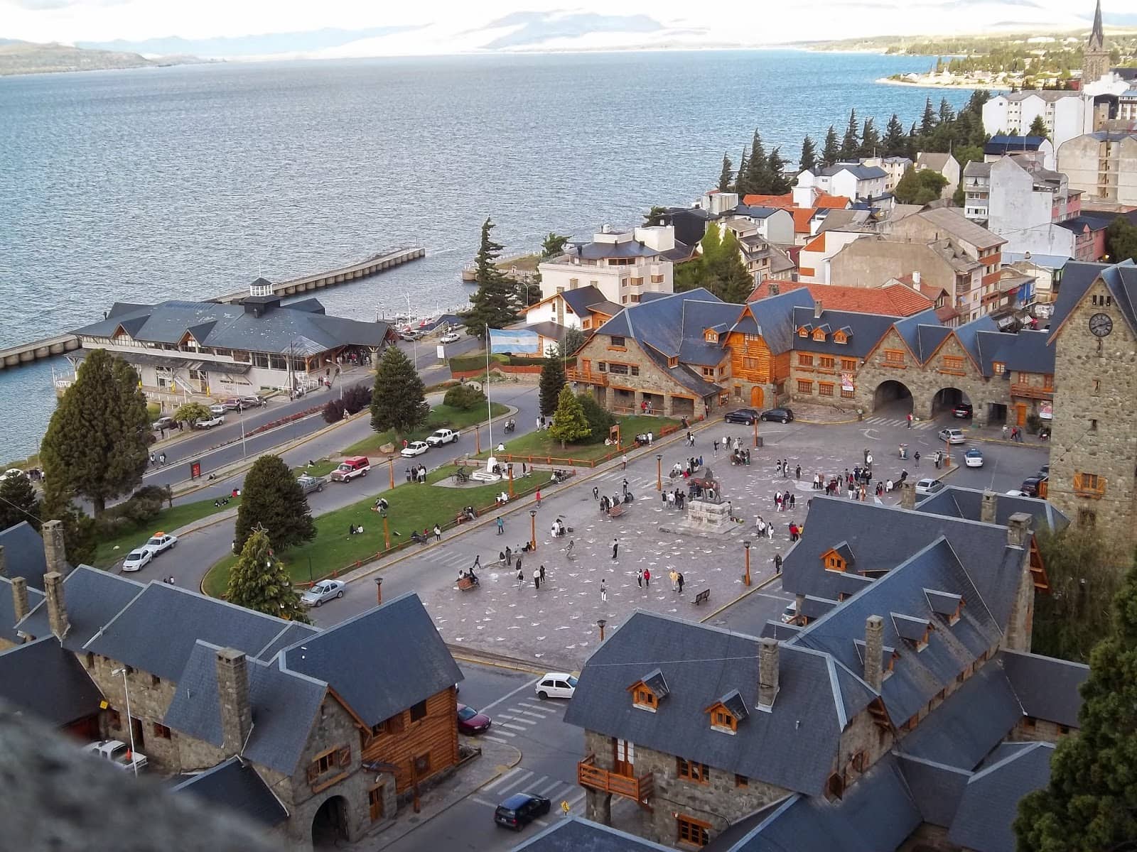 Feira de San Telmo Vista do Centro Cívico em Bariloche