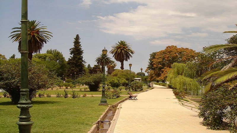 Vista interior do parque General San Martín