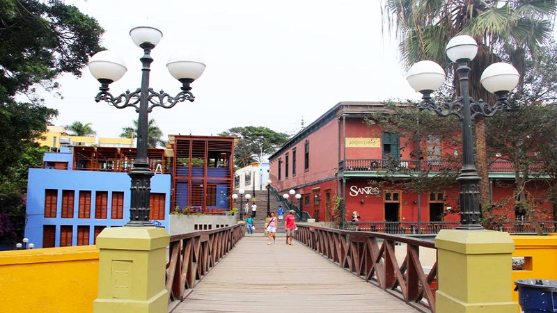 Passeio à Ponte dos Suspiros em Lima