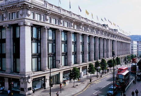 Vista da loja Selfridges em Londres