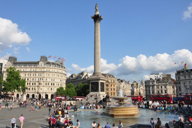 Vista da Trafalgar Square em Londres