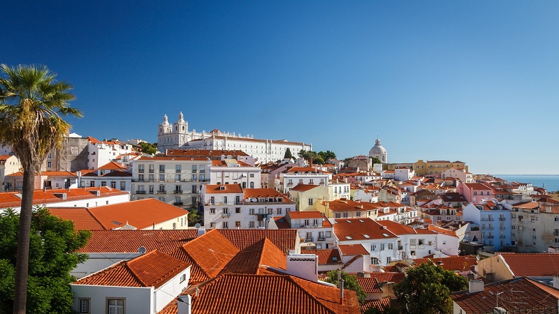 Lisboa - vista do mmiradouro