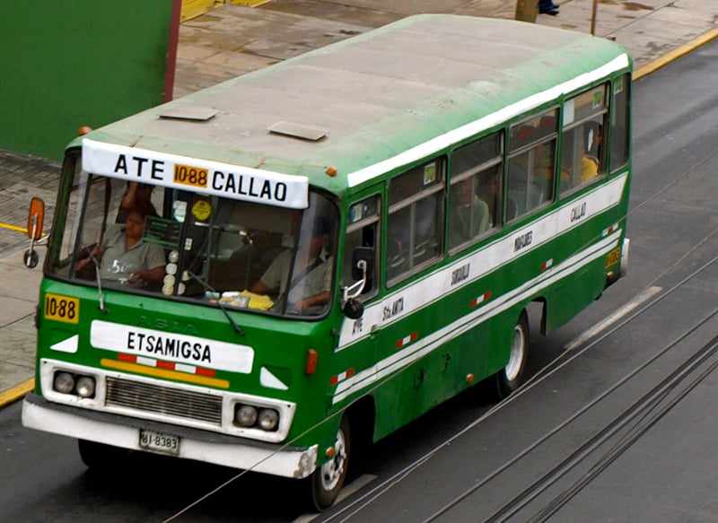 Transporte no bairro de Miraflores em Lima