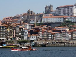 Aluguel de carro barato no Porto