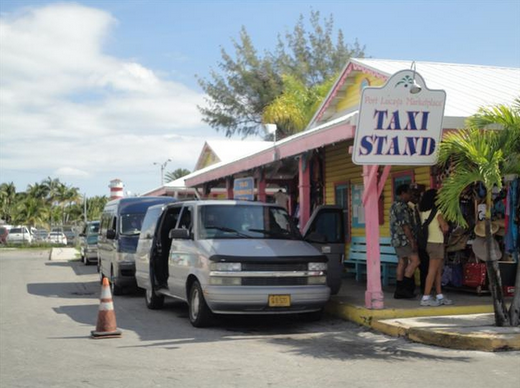 Táxi do Aeroporto de Nassau até o centro