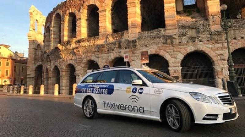 Como andar por Verona: táxi