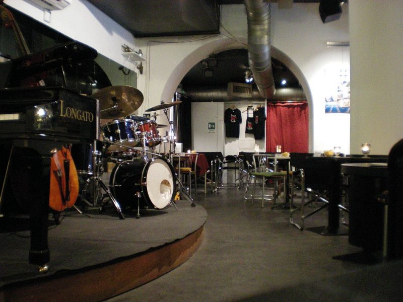 Interior da Venice Jazz Club em Veneza.