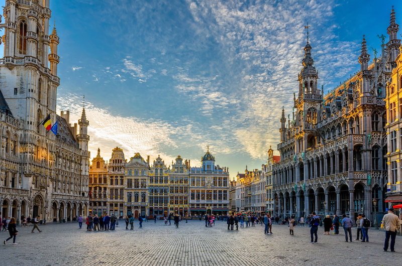 Melhores meses para viajar Bruxelas: Praça de Grand-Place 


