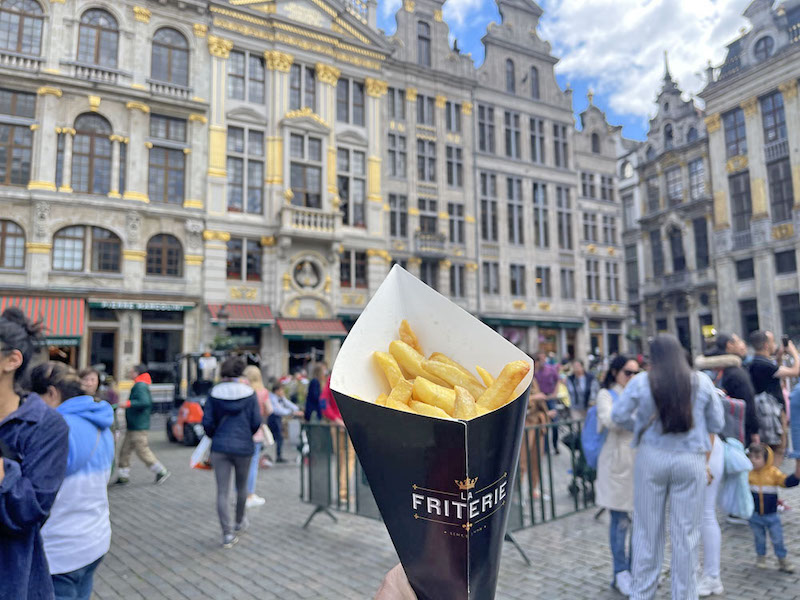 Famosas batatas fritas em Bruxelas 