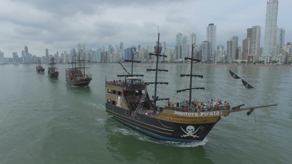 Barco Pirata em Balneário Camboriú