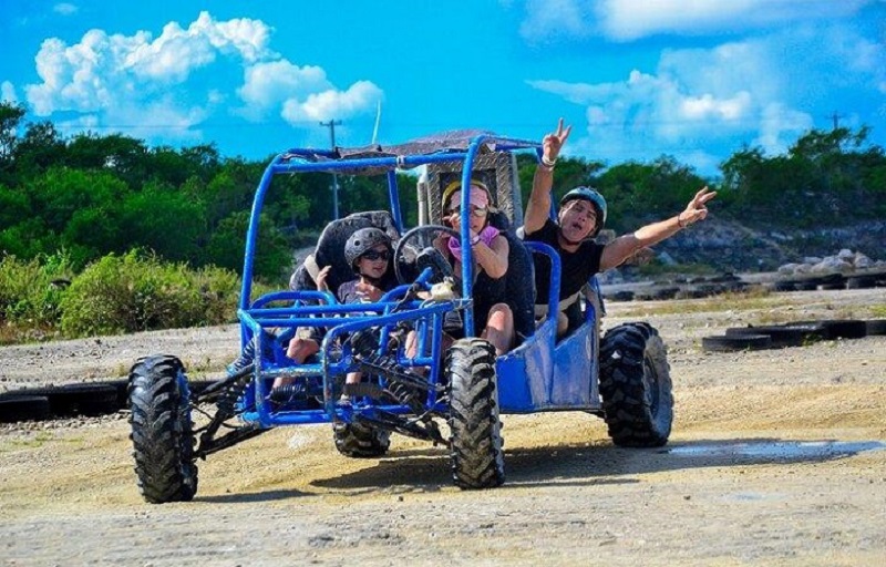 Passeio de buggy em Punta Cana