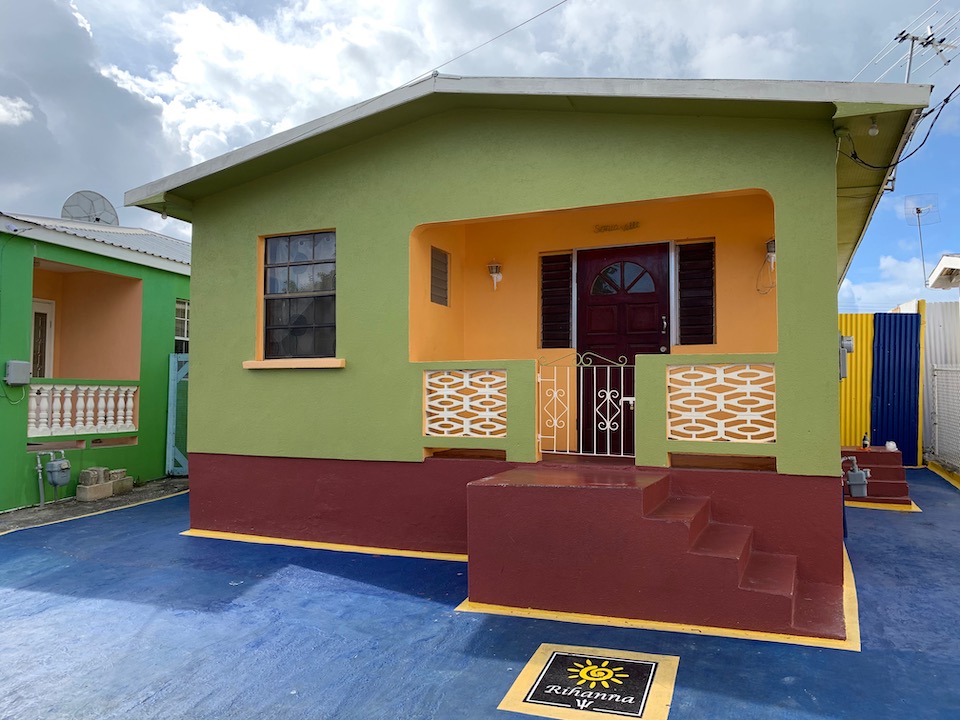 Casa onde cresceu Rihanna em Barbados