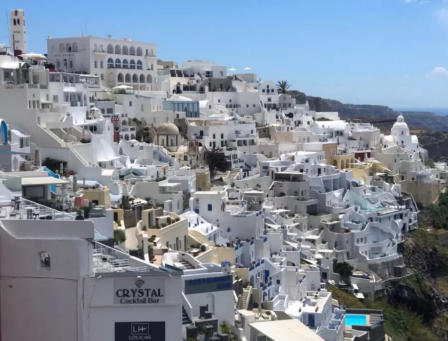 Onde ficar hospedado em Santorini: Fira