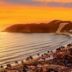 Nascer do sol na Praia de Ponta Negra em Natal