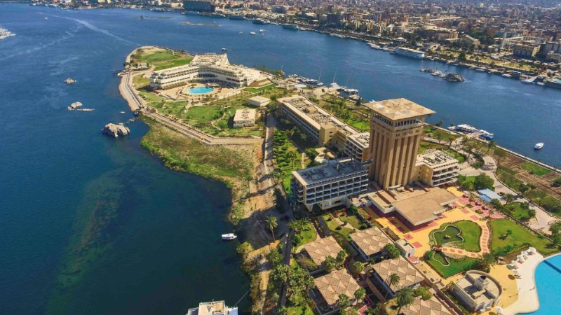 Vista aérea do Mövenpick Resort em Assuã no Egito