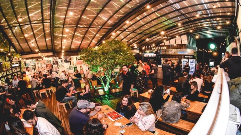 7 melhores pubs e bares em Curitiba - 2025 - Grupo Dicas De Viagem