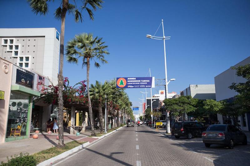 Avenida Monsenhor Tabosa em Iracema