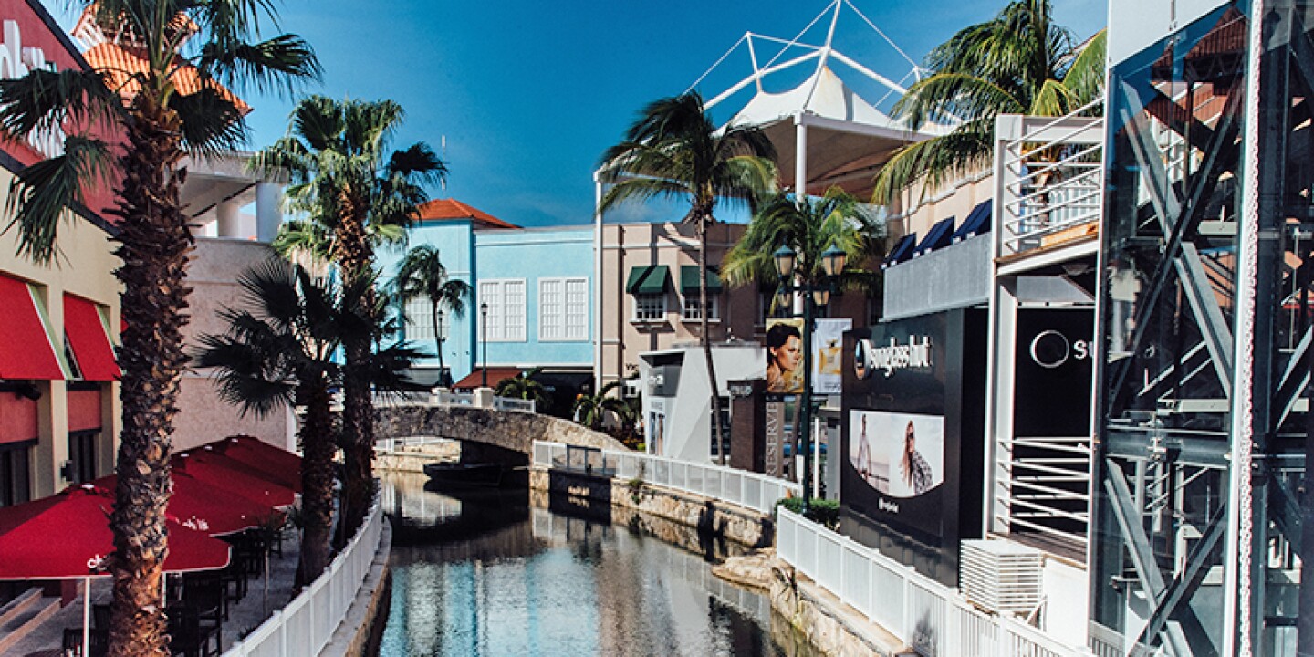 Visita ao Shopping Plaza La Isla em Cancún