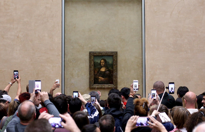 Quadro da Monalisa no Museu do Louvre em Paris