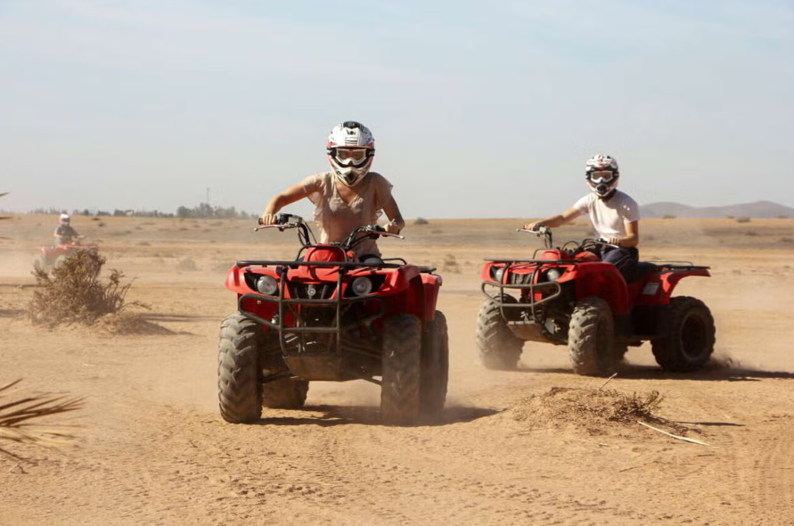 Quadriciclo no deserto de Agafay