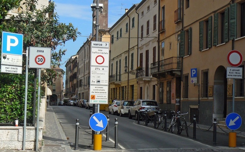 Zona de tráfego limitado na Itália