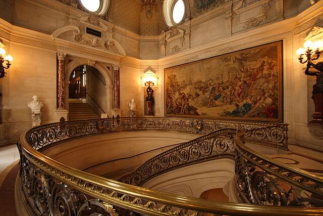 Interior do Castelo de Chantilly na França