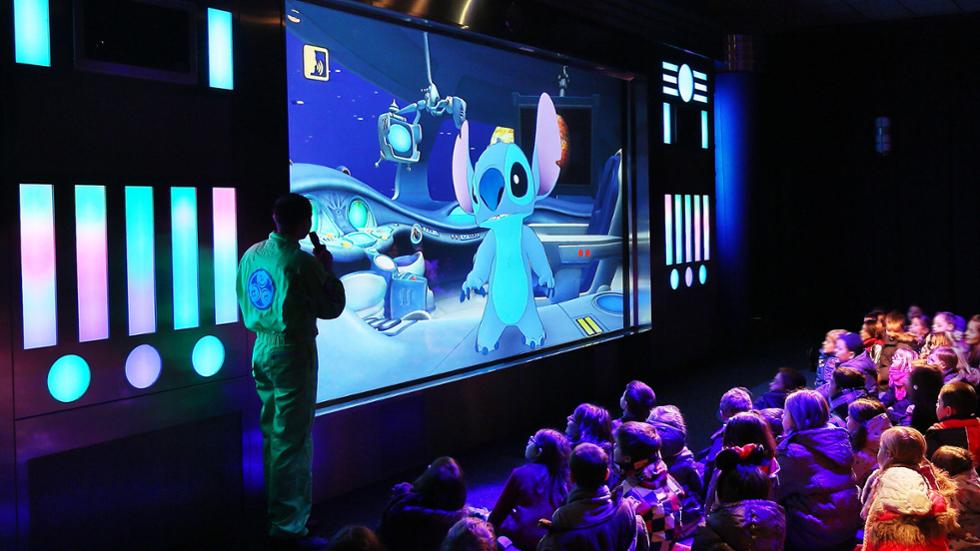 Espetáculo Stitch Live no parque Disneyland Paris