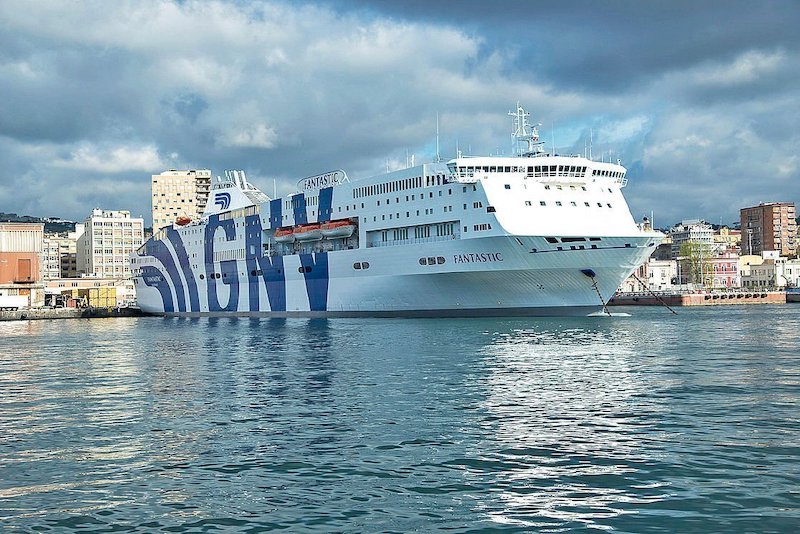 Ferry boat Grandi Navi Veloci da Itália para a Albânia