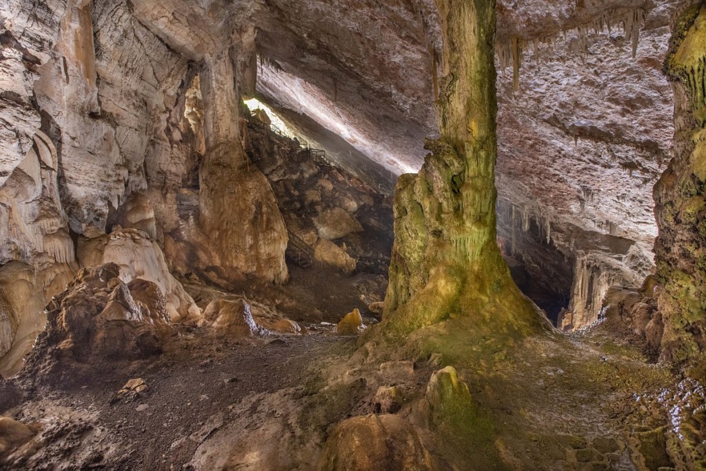 A Gruta São Miguel não pode ficar fora da listinha do roteiro de 5 dias em Bonito