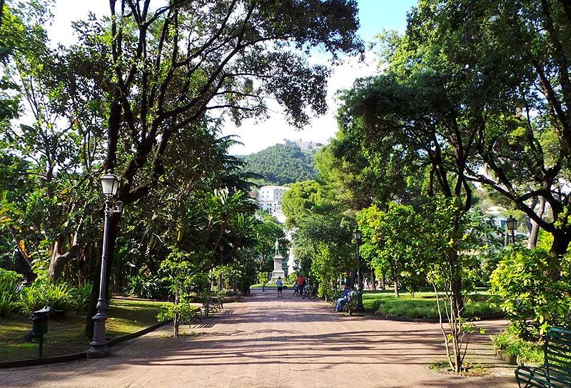 Jardim Villa Comunale em Salerno