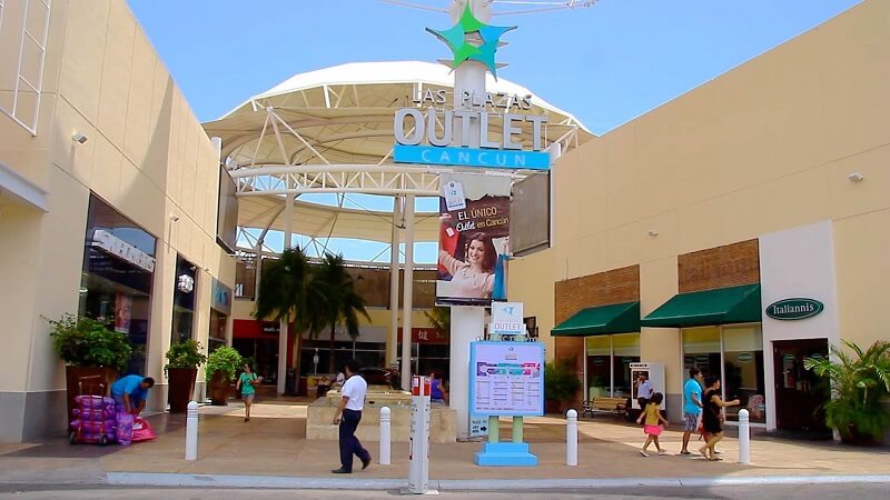 Guia completo de compras no Las Plazas Outlet em Cancún