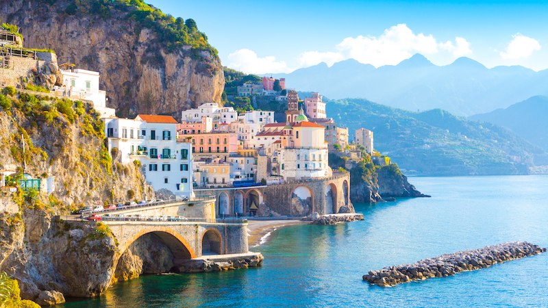 Paisagem de construções na Costa Amalfitana