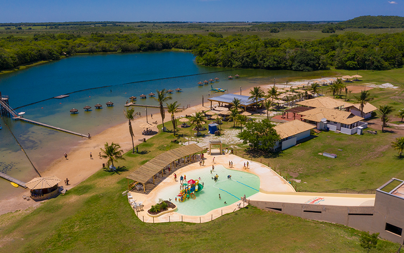 Bate e volta de Bonito para a Praia da Figueira