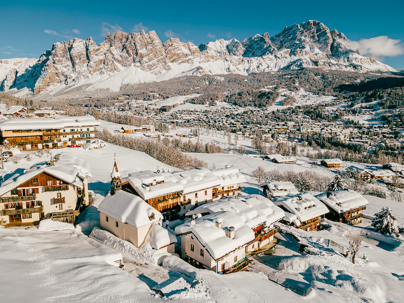 Vista para Dolomitas na Itália