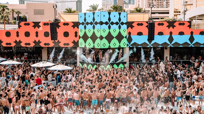 Pool Party Wet Republic em Las Vegas