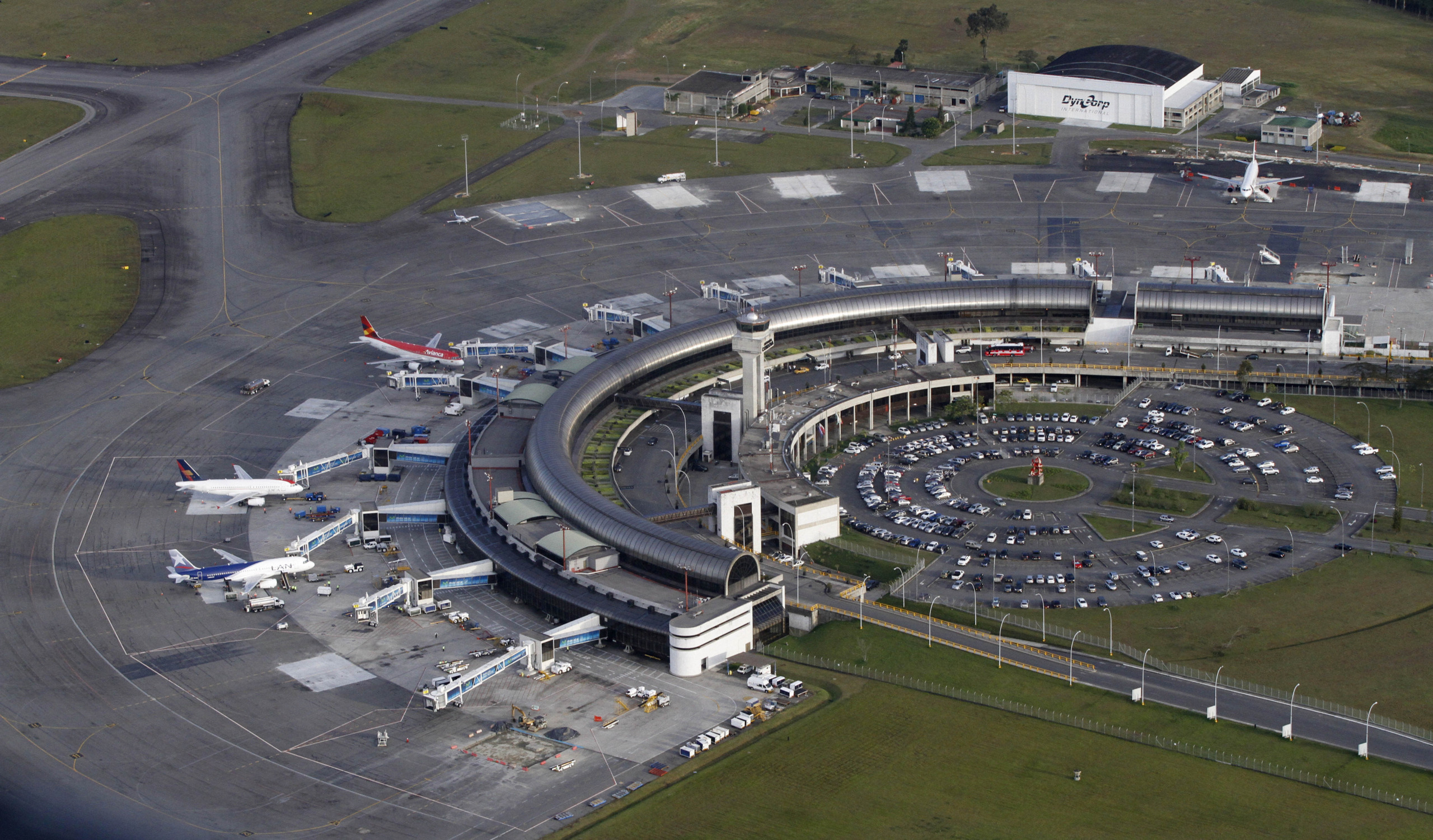 Como ir do aeroporto até o centro de Medellín