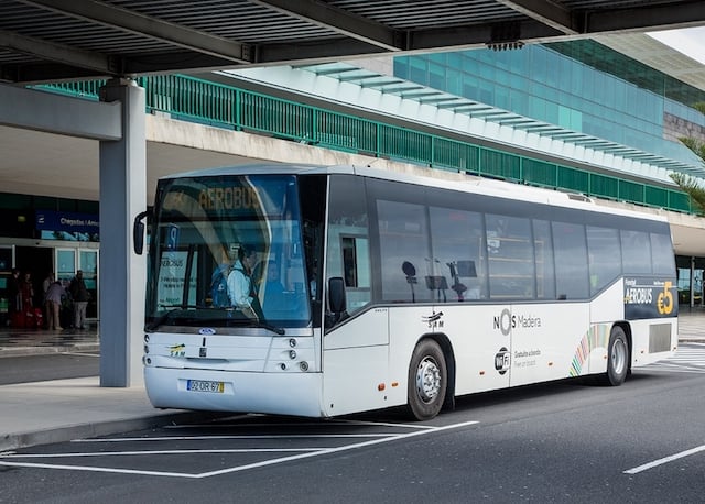 Do aeroporto da Madeira até ao centro de ônibus