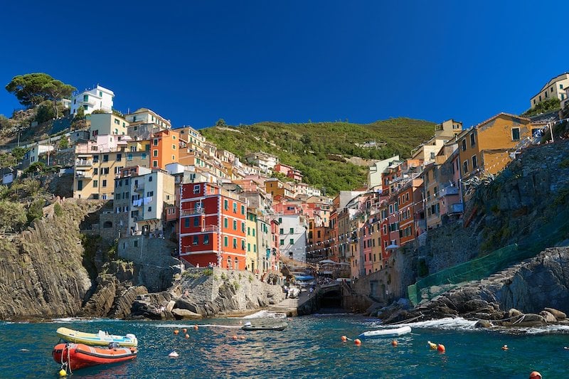 Cidade de Riomaggiore em Cinque Terre