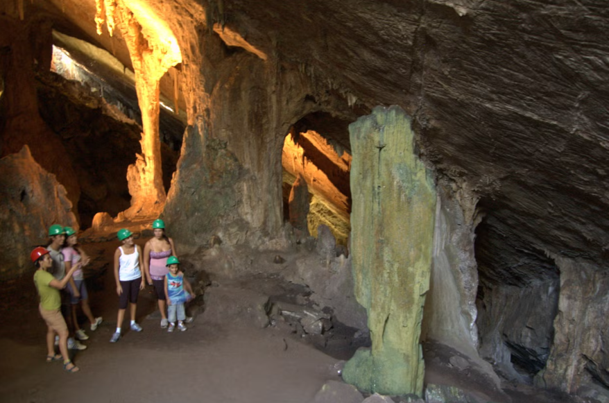 Visita às Grutas de São Miguel