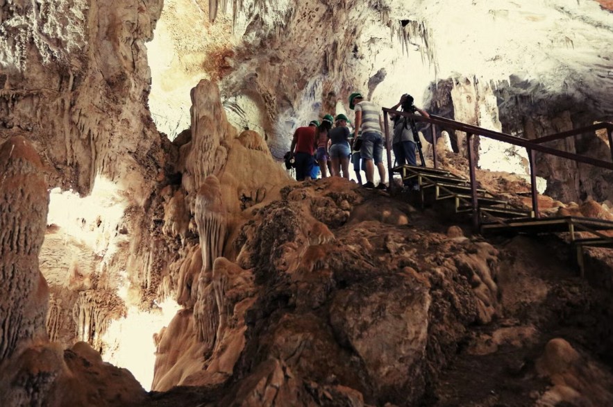 Visita às Grutas de São Miguel