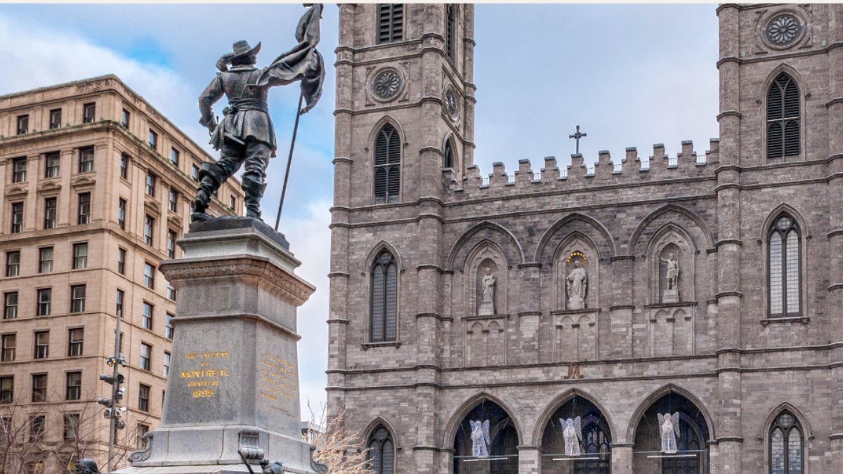 Visita à Basílica de Notre-Dame em Montreal