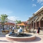 Interior do Chicago Premium Outlets